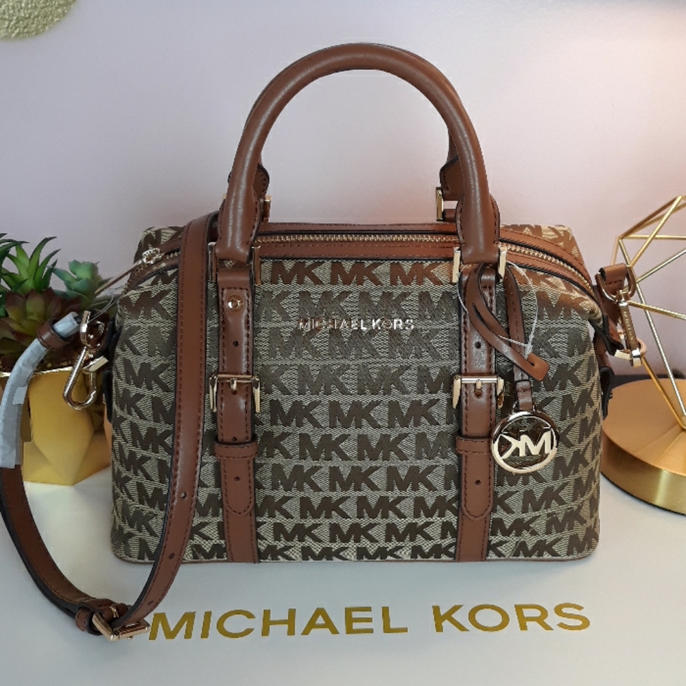 LAST ONE SALE âť—Michael Kors Satchel Brown Signat - Picture 1 of 6